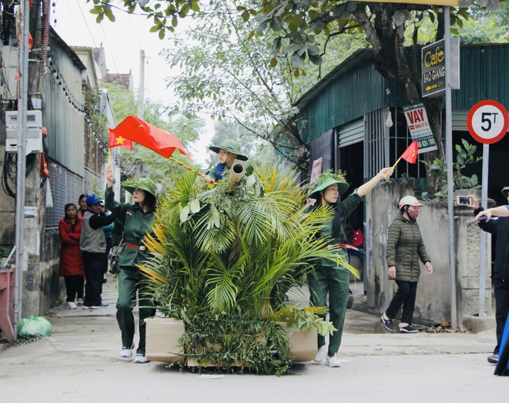 Học sinh trải nghiệm 'Cháu yêu chú bộ đội - Cháu làm chú bộ đội'- Ảnh 11. Học sinh trải nghiệm 'Cháu yêu chú bộ đội - Cháu làm chú bộ đội'- Ảnh 11.