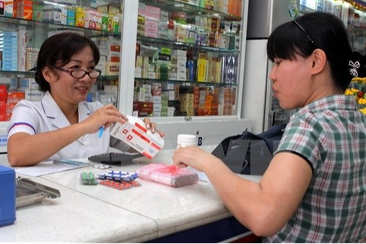 Nỗ lực bảo đảm đủ thuốc, trang thiết bị y tế phục vụ khám, chữa bệnh trong năm 2024- Ảnh 2. Nỗ lực bảo đảm đủ thuốc, trang thiết bị y tế phục vụ khám, chữa bệnh trong năm 2024- Ảnh 2.