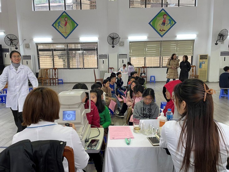 Thuốc có chữa được cận thị không?- Ảnh 2.