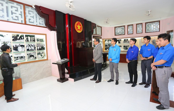 Tưởng niệm 110 năm ngày sinh Đại tướng Nguyễn Chí Thanh- Ảnh 1. Tưởng niệm 110 năm ngày sinh Đại tướng Nguyễn Chí Thanh- Ảnh 1.