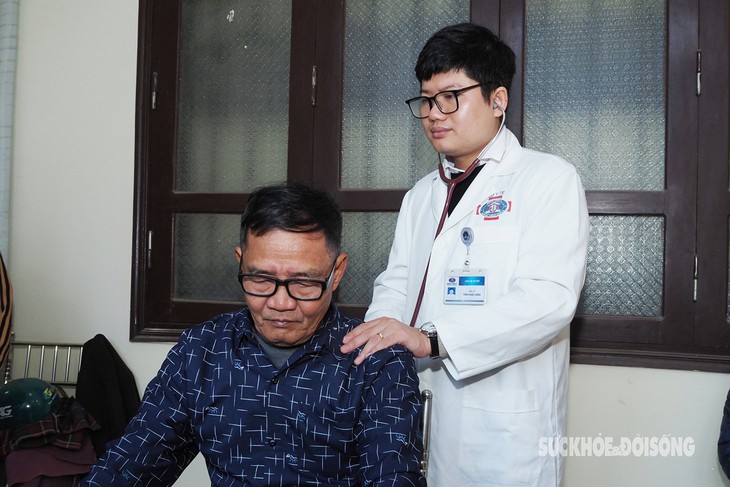 Bộ Y tế phản hồi kiến nghị đưa bác sĩ về trạm y tế, nâng chủng loại thuốc BHYT - Ảnh 1.