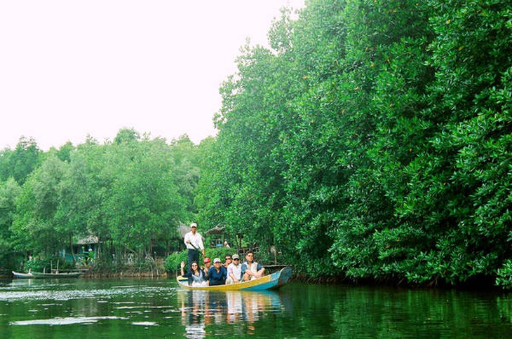 Những gợi ý địa điểm vui chơi, giải trí những ngày nghỉ Tết Dương lịch 2024- Ảnh 1.