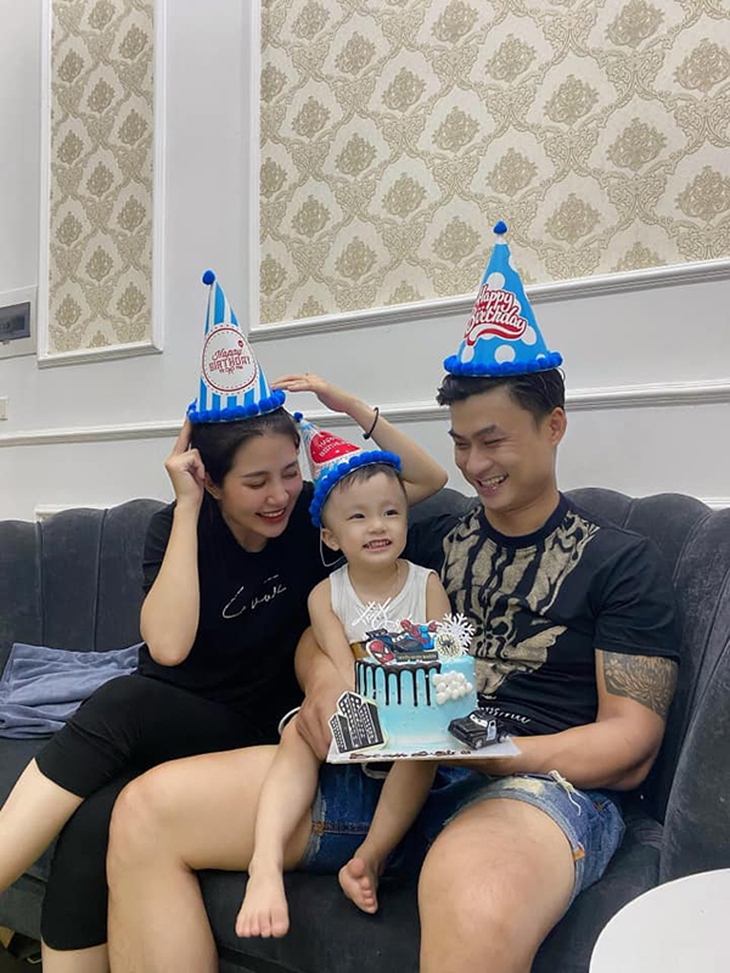 Hôn nhân của diễn viên VFC: Duy Hưng có vợ cùng nghề, hy sinh sự nghiệp để chồng tỏa sáng- Ảnh 8.
