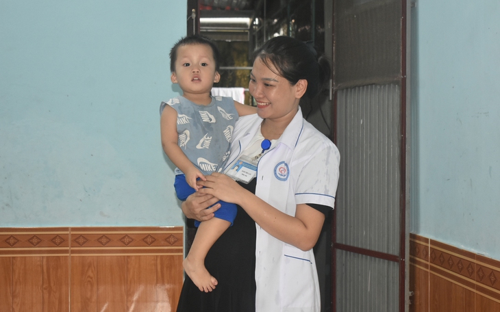 Kịp thời tiếp nhận, chăm sóc người nước ngoài cần hỗ trợ ở Khánh Hòa- Ảnh 2.