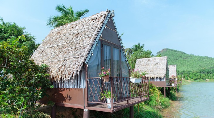Thưởng ngoạn những địa điểm chơi Tết Dương lịch tuyệt đẹp nơi miền Tây xứ Nghệ- Ảnh 2. Thưởng ngoạn những địa điểm chơi Tết Dương lịch tuyệt đẹp nơi miền Tây xứ Nghệ- Ảnh 2.