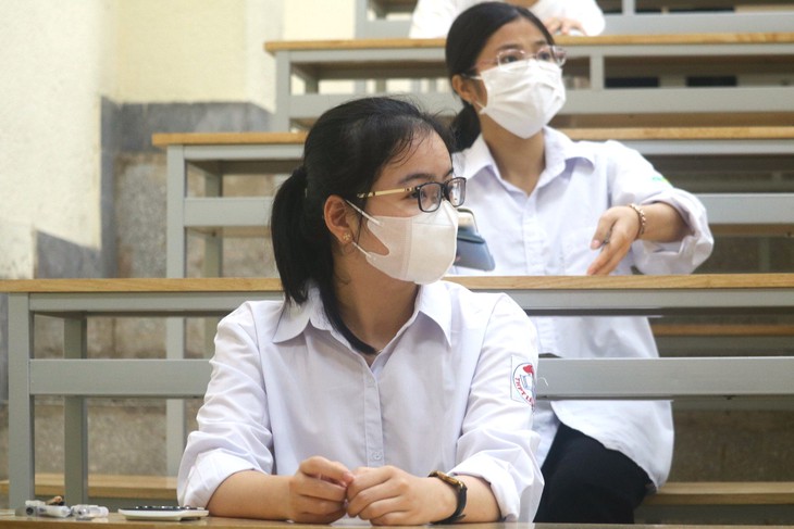 Tuyển sinh đại học 2024: Có trường giảm mạnh chỉ tiêu xét điểm thi tốt nghiệp- Ảnh 1.