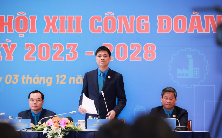 Tổng LĐLĐ Việt Nam thông tin về lương, thưởng Tết Giáp thìn 2024