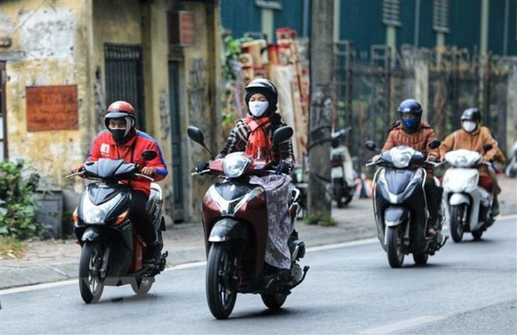 Ngày mai miền Bắc tăng nhiệt, mưa ở miền Trung giảm- Ảnh 2. Ngày mai miền Bắc tăng nhiệt, mưa ở miền Trung giảm- Ảnh 2.