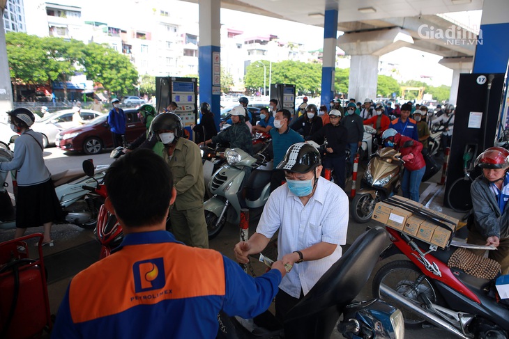 Cửa hàng bán lẻ xăng dầu phải xuất hóa đơn điện tử từng lần bán hàng- Ảnh 1.