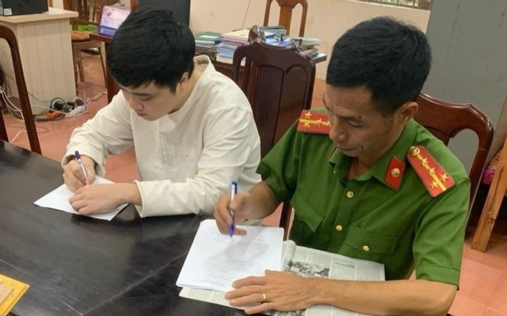 Mẹ đơn thân cần biết ngay kẻ chuyên lừa tình, lừa tiền vừa bị bắt