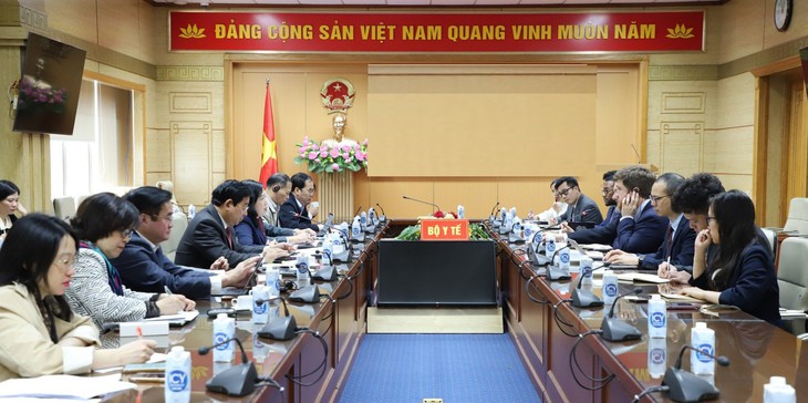 Bộ trưởng Đào Hồng Lan tiếp Giám đốc điều hành Toàn cầu của Viện Tony Blair vì sự phát triển toàn cầu
- Ảnh 1. Bộ trưởng Đào Hồng Lan tiếp Giám đốc điều hành Toàn cầu của Viện Tony Blair vì sự phát triển toàn cầu
- Ảnh 1.