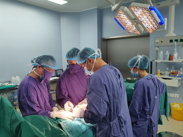 Rách tĩnh mạch 'cậu nhỏ' khi đang quan hệ- Ảnh 3.