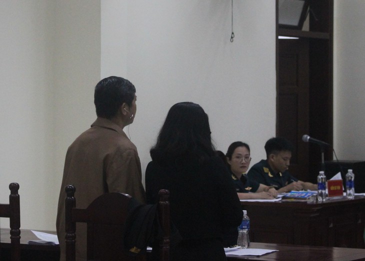 Cựu quân nhân gây tai nạn làm chết nữ sinh bị tuyên 14 tháng tù- Ảnh 2. Cựu quân nhân gây tai nạn làm chết nữ sinh bị tuyên 14 tháng tù- Ảnh 2.