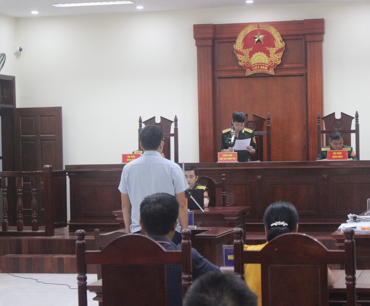 Cựu quân nhân gây tai nạn làm chết nữ sinh bị tuyên 14 tháng tù- Ảnh 3. Cựu quân nhân gây tai nạn làm chết nữ sinh bị tuyên 14 tháng tù- Ảnh 3.