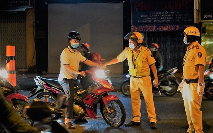 Thủ tướng: Tập trung xử lý vi phạm nồng độ cồn dịp Tết