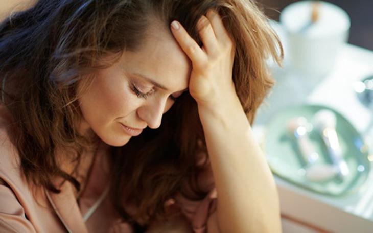 "Đón đầu" triệu chứng thời kỳ mãn kinh để giảm nguy cơ trầm cảm