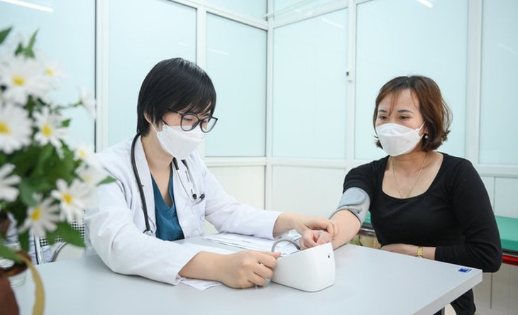Phòng khám do Bệnh viện Tim Hà Nội đảm nhiệm tại Bệnh viện Đa khoa TP. Vinh phát hiện sớm nhiều ca bệnh 'khó'- Ảnh 4. Phòng khám do Bệnh viện Tim Hà Nội đảm nhiệm tại Bệnh viện Đa khoa TP. Vinh phát hiện sớm nhiều ca bệnh 'khó'- Ảnh 4.