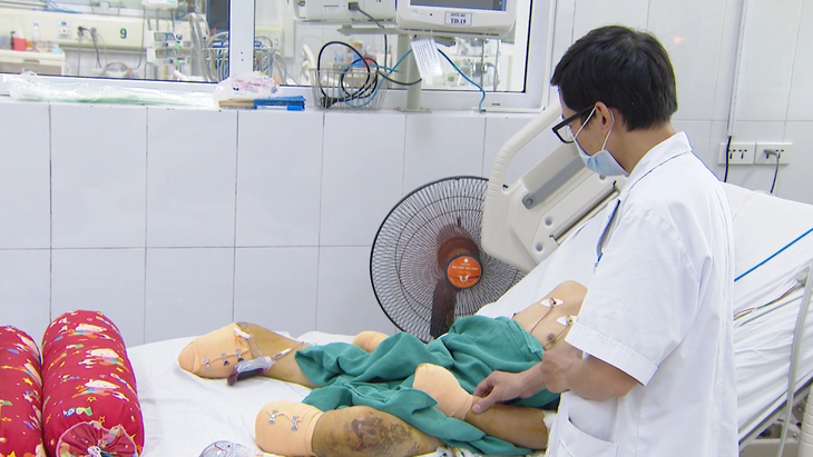 Cảnh giác với bệnh lây truyền qua thực phẩm không an toàn dịp cuối năm- Ảnh 1. Cảnh giác với bệnh lây truyền qua thực phẩm không an toàn dịp cuối năm- Ảnh 1.