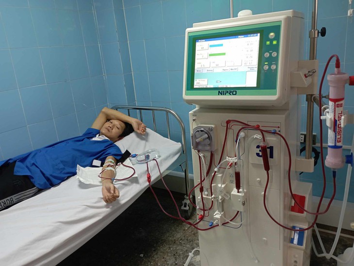 Cô giáo mầm non kiệt sức chăm chồng trọng bệnh, mẹ già, con thơ- Ảnh 4. Cô giáo mầm non kiệt sức chăm chồng trọng bệnh, mẹ già, con thơ- Ảnh 4.