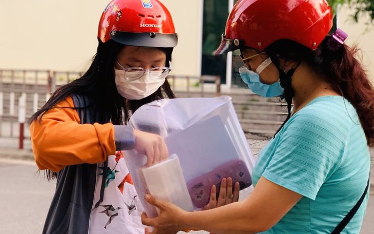 Không chờ ‘chốt’ môn thi lớp 10, phụ huynh tìm phương án dự phòng cho con 