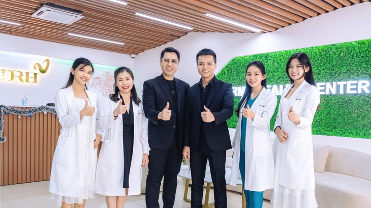 Hỗ trợ điều trị chàm, viêm da, vảy nến - mang Tết sớm cho nhiều người bệnh- Ảnh 2. Hỗ trợ điều trị chàm, viêm da, vảy nến - mang Tết sớm cho nhiều người bệnh- Ảnh 2.