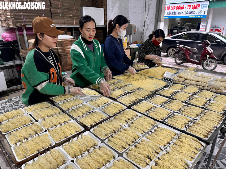 Những làng nghề truyền thống ở Nghệ An “chạy đua” vào vụ Tết- Ảnh 9.