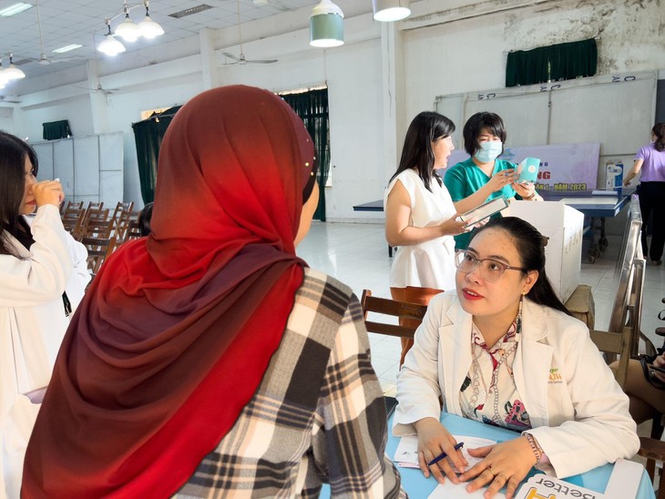 Tầm soát ung thư cổ tử cung ngay hôm nay cùng chiến dịch "Để Cổ nói" và Hội Liên hiệp Phụ nữ các địa phương- Ảnh 4. Tầm soát ung thư cổ tử cung ngay hôm nay cùng chiến dịch "Để Cổ nói" và Hội Liên hiệp Phụ nữ các địa phương- Ảnh 4.
