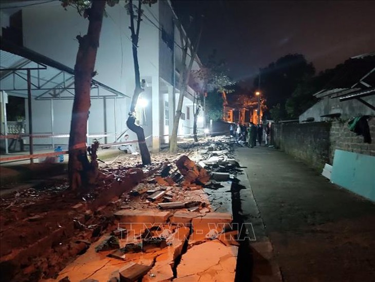Sức khoẻ 3 người bị thương vụ đổ tường rào trường tiểu học ở Hà Giang đã dần ổn định- Ảnh 1. Sức khoẻ 3 người bị thương vụ đổ tường rào trường tiểu học ở Hà Giang đã dần ổn định- Ảnh 1.