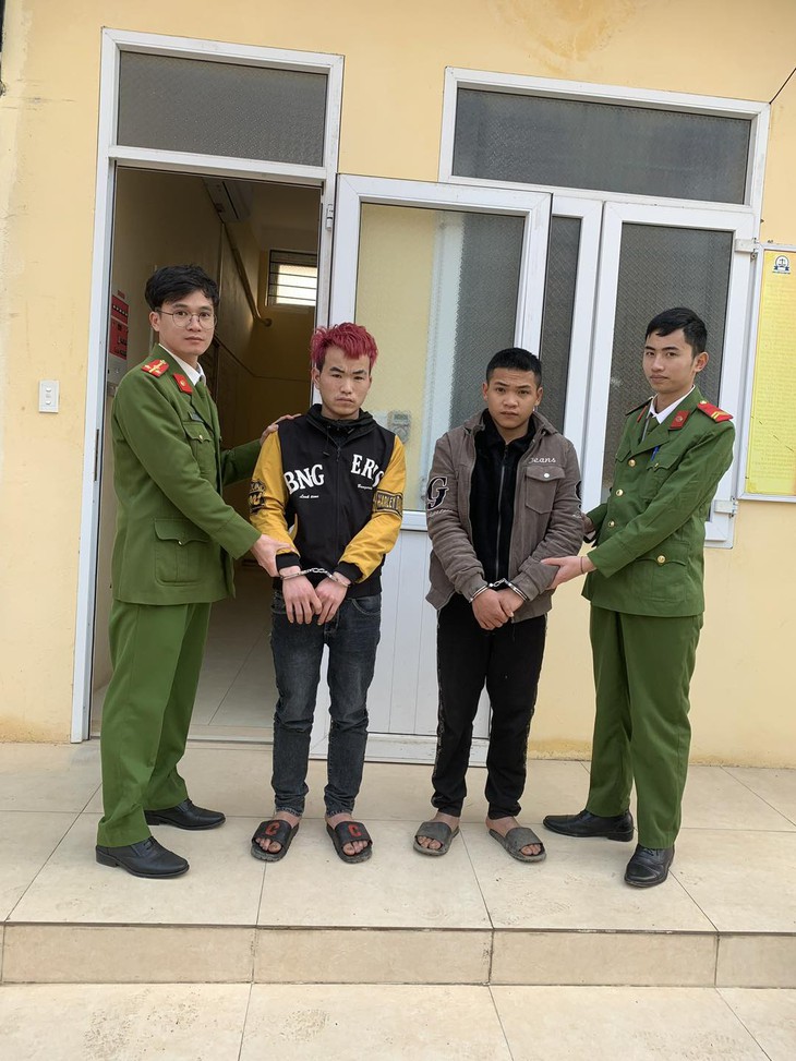 “5 anh em Lương Sơn” rải đá chặn đường để cưỡng đoạt tài sản - Ảnh 6.
