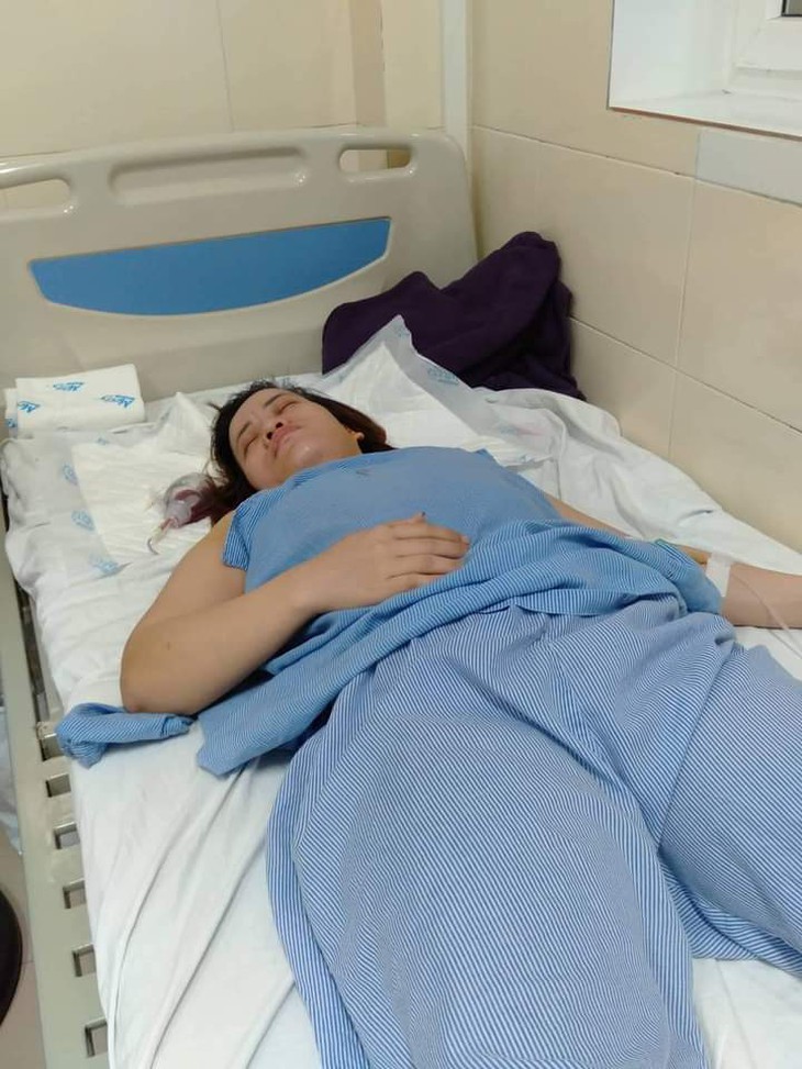 MS 817: Xót xa người phụ nữ nghèo mắc bệnh ung thư, con thơ nheo nhóc vì thiếu thốn tình thương - Ảnh 2. MS 817: Xót xa người phụ nữ nghèo mắc bệnh ung thư, con thơ nheo nhóc vì thiếu thốn tình thương - Ảnh 2.