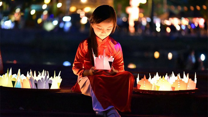 Tại sao "cúng cả năm không bằng Rằm tháng Giêng'? - Ảnh 1.