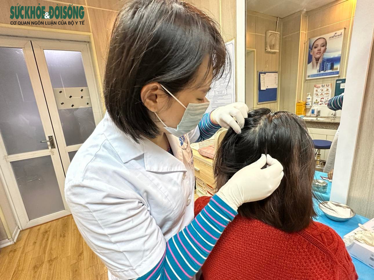 Tóc bạc sớm có sao không? - Ảnh 1.