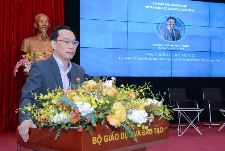 Thứ trưởng Bộ GD&ĐT Hoàng Minh Sơn: ChatGPT sẽ tác động toàn diện tới mọi mặt trong ngành giáo dục - Ảnh 2. Thứ trưởng Bộ GD&ĐT Hoàng Minh Sơn: ChatGPT sẽ tác động toàn diện tới mọi mặt trong ngành giáo dục - Ảnh 2.