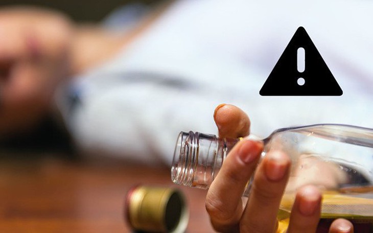 Nghi ngộ độc rượu, 5 người nhập viện cấp cứu