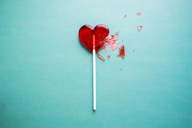 Vượt qua "khủng hoảng tâm lý" vào ngày lễ Tình yêu Valentine - Ảnh 1. Vượt qua "khủng hoảng tâm lý" vào ngày lễ Tình yêu Valentine - Ảnh 1.