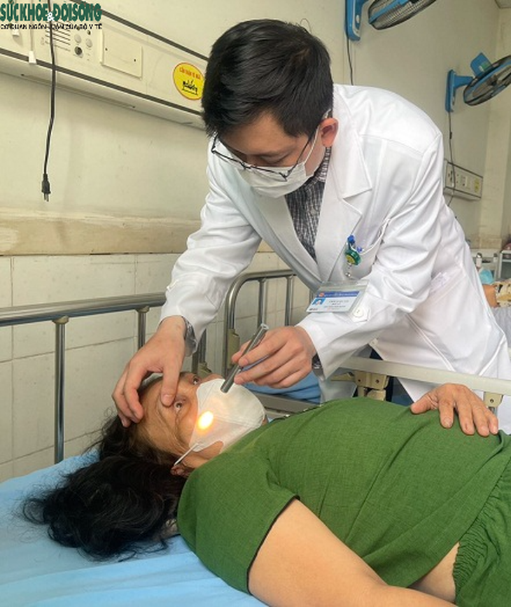 Thông tin mới nhất cấp cứu nạn nhân vụ TNGT tại Quảng Nam - Ảnh 1. Thông tin mới nhất cấp cứu nạn nhân vụ TNGT tại Quảng Nam - Ảnh 1.