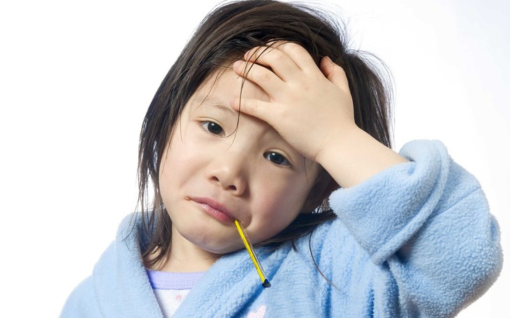 Viêm đường hô hấp trên ở trẻ, cha mẹ cần cảnh giác với các biến chứng