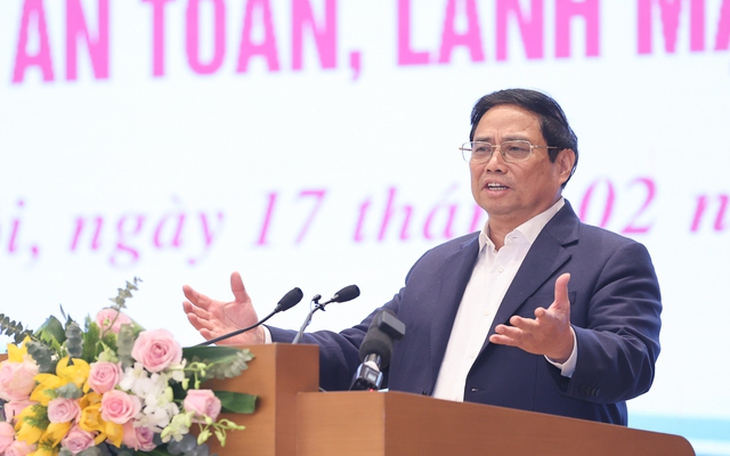 Thủ tướng: 'Các doanh nghiệp bất động sản phải có trách nhiệm với chính mình'