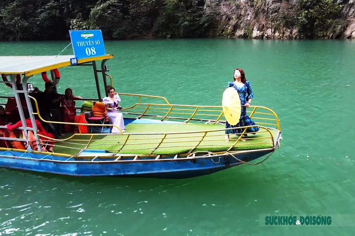 Ngắm "nàng thơ" giữa cao nguyên đá Hà Giang - Ảnh 10.