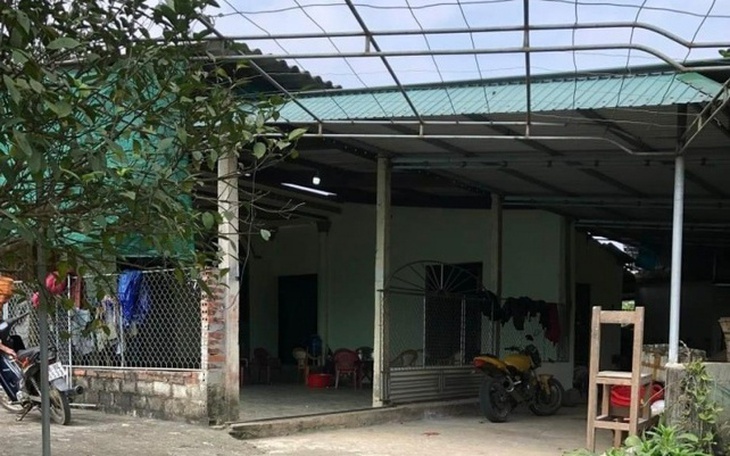 Mâu thuẫn trong bữa nhậu, cha cầm dao đâm con trai tử vong