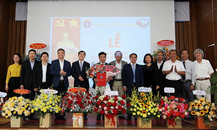 Bệnh viện Đa khoa Trung ương Quảng Nam có tân giám đốc - Ảnh 2.