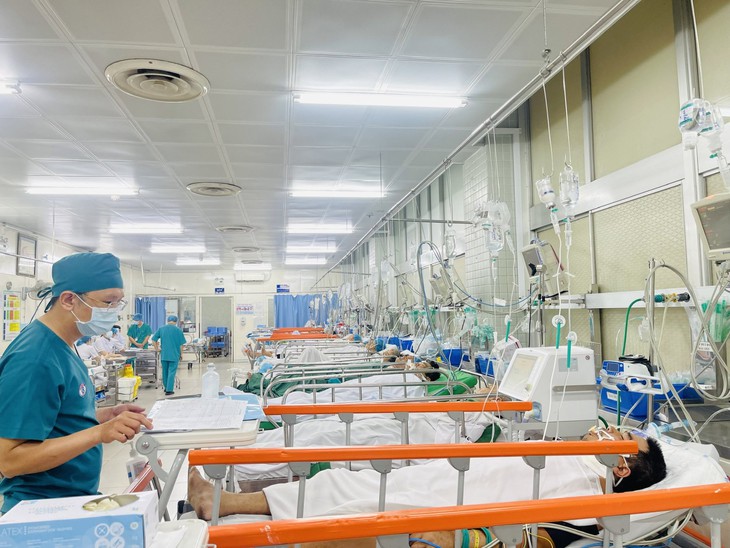 Những người hùng không biết "chơi" facebook, không biết "chém gió" - Ảnh 2. Những người hùng không biết "chơi" facebook, không biết "chém gió" - Ảnh 2.