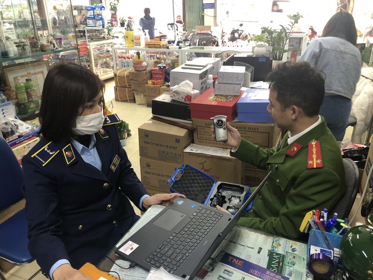 Phát hiệu nhiều sai phạm trong kinh doanh thiết bị đo nồng độ cồn tại Hà Nội - Ảnh 1. Phát hiệu nhiều sai phạm trong kinh doanh thiết bị đo nồng độ cồn tại Hà Nội - Ảnh 1.