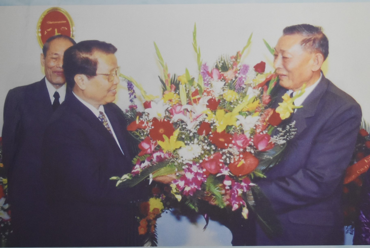 Hiểu hơn về vị tướng Trường Sơn qua những bức ảnh đen trắng - Ảnh 13.