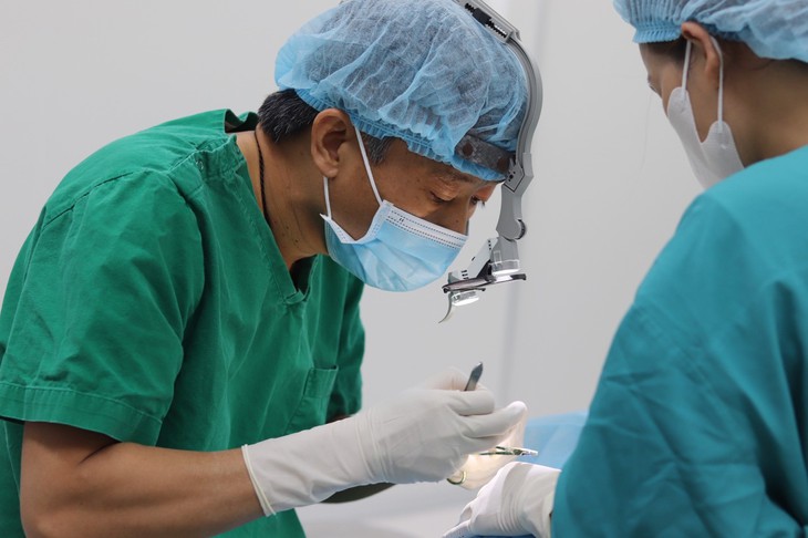 Nhấn mí và cắt mí hỏng, thay đổi cả hồn mắt - Ảnh 3. Nhấn mí và cắt mí hỏng, thay đổi cả hồn mắt - Ảnh 3.