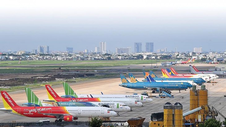 Khỉ xâm nhập sân bay Nội Bài, Cục Hàng không khẩn cấp làm điều này - Ảnh 1. Khỉ xâm nhập sân bay Nội Bài, Cục Hàng không khẩn cấp làm điều này - Ảnh 1.