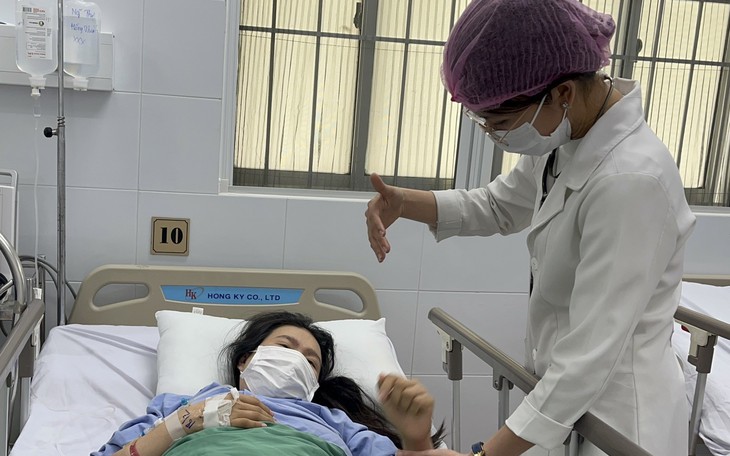Cứu 2 sản phụ bị đột quỵ