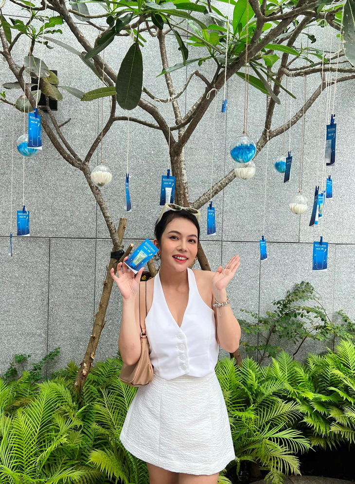 Beauty blogger Huỳnh Thuyên: 30 tuổi chưa bao giờ là quá muộn để bắt đầu - Ảnh 2. Beauty blogger Huỳnh Thuyên: 30 tuổi chưa bao giờ là quá muộn để bắt đầu - Ảnh 2.