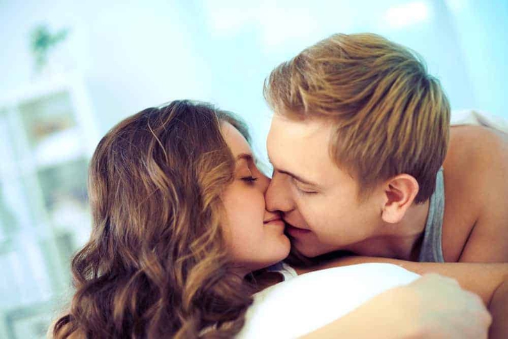 Sóng điện thoại có gây yếu sinh lý? - Ảnh 1.