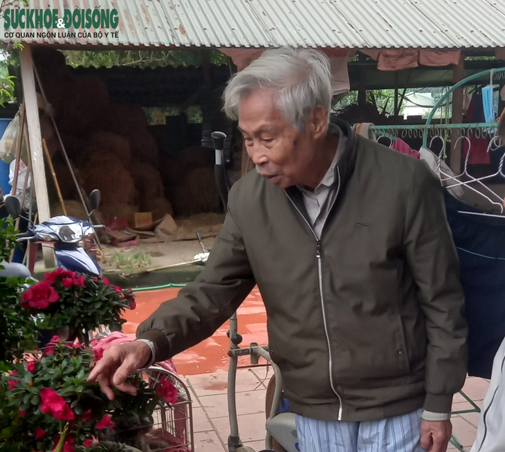 Trải qua ca phẫu thuật ung thư xương hàm cực khó, cụ ông 87 tuổi khỏe mạnh đi đạp xe hằng ngày - Ảnh 3. Trải qua ca phẫu thuật ung thư xương hàm cực khó, cụ ông 87 tuổi khỏe mạnh đi đạp xe hằng ngày - Ảnh 3.